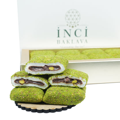 Pistachio-Coated Chocolate-Filled Turkish Delight – A Gourmet Fusion